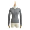 Design Sense Camiseta Interior Multibotones Top 2024 Otoño e Invierno Nueva Camiseta de Manga Larga para Mujer de Color Sólido Adelgazante Slim-fit
