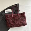 Nuevo bolso de mano de hombro sencillo, personalizado, de gran capacidad, estilo retro, para otoño e invierno 2024, a la moda, popular, para mujer.