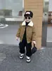 Ropa de Otoño e Invierno para Niños Chaqueta de Cuero con Relieve de Osito Estilo Coreano Chaqueta Moderna y Fresca con Forro Polar para Niños Pequeños y Niños Pequeños Chaqueta de Motociclista Ropa Exterior