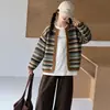 Conjunto de otoño para niña 2026 nueva colección: cárdigan de punto, pantalones casuales estilo coreano y capa base holgada - un conjunto de tres piezas