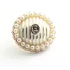 Botón de Flor de Metal con Pedrería Color Oro Rosa Incrustado de Diamantes Estilo Chanel Pequeño Botón de Perla para Ropa de Punto