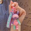 Cartoon drop glue boneca cor da sorte combinando coelho chaveiro masculino e feminino saco pingente carro chaveiro pequeno presente atacado