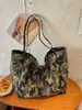 Bolsos Casuales de Gran Capacidad al por Mayor para Mujer 2025 Nuevo Bolso Tote Estampado de Leopardo Bolso de Lona Camuflado de Moda