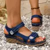 Comércio exterior, transfronteiriço, plus size, nova coleção de verão 2026, sandálias casuais de sola grossa, sandálias femininas com uma tira única e fecho de velcro