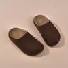 Zapatillas de Exterior Cerradas de Terciopelo Retro para Niñas, Nuevos Zapatos Perezosos de Suela Suave para Niños Estilo Birkenstock para Primavera/Verano