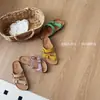 Sandalias Planas Casuales Mollykiki Retro Coloridas de Gamuza Versátiles Verano 2026 Estilo Birkenstock