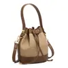 Bolso Cubo Pequeño para Mujer, Estilo de Alta Gama, Nuevo Bolso Cubo de Mercado Nicho 2025, Bolso de Mano Súper Popular, Bolso Cruzado para Verano