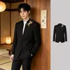 Novo terno estilo chinês com gola alta para homens, apresentando bordado de espigas de trigo douradas, terno Zhongshan preto, adequado para noivos, casamentos e noivados, exalando um senso de luxo