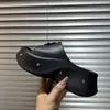 Nuevos Zapatos de Viaje Gruesos para Mujer 2026, Adecuados para Usar al Aire Libre en Verano, Sandalias Abiertas para Estudiantes, que Aumentan la Altura