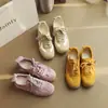 Lote pequeño personalizado de cuero genuino retro zapatillas de entrenamiento alemanas mujer nuevo cordones color block casual zapatos deportivos suela plana Zapatos de tabla Argan
