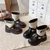 Botines cortos de estilo británico para niños, nueva colección de otoño, botas Martin retro a la moda de color block para niñas, botines de moda sencillos para niñas pequeñas