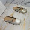 Novas Meias-Chinelos Fechadas para Verão 2026 para Mulheres, Mules Slip-On da Moda, Chinelos Baixos, Sapatos Femininos Tendência