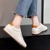 Zapatillas de entrenamiento alemanas de cuero genuino para mujer, nueva colección primavera 2026, piel de vacuno de plena flor, zapatillas blancas versátiles, zapatos deportivos casuales planos