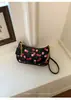 E-commerce Transfronteiriço Novo Estilo Coreano Nicho Estampa Bolsa de Axila Feminina Moda Doce Bolsa Meia-Lua Bolsa de Ombro Único Transversal Tendência