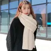 Fábrica de Origen Bufanda de Punto Grueso de Lana Estilo Coreano para Mujer, Bufanda Gruesa Cálida de Invierno para Estudiantes y Parejas, Al por Mayor en Stock