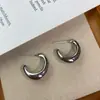 Brincos Minimalistas Geométricos de Metal Liso em Forma de Gota d'Água com Tarrachas de Prata S925 para Mulheres, Modernos e com Design Único