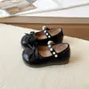 Zapatos Casuales de Princesa para Niñas, Nuevo Estilo Primavera/Verano 2026, Zapatos Negros de Cuero Lindos con Perlas y Moño para Niñas