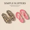 Chanclas de verano para mujer para uso en exteriores, sandalias de dedo con suela suave antideslizante, sandalias de playa con estampado de leopardo retro y cuadros rojos y blancos