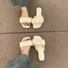 Pantuflas dulces de estilo francés con lazo para mujer, calzado de exterior primavera/verano 2026, diseño único, suela suave, sandalias casuales antideslizantes