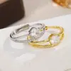 Anillo Abierto de Lujo Ligero con Circonia Pavimentada Entrelazada Anillo de Circonia Ajustable de Seis Garras Versátil para el Viaje Diario Anillo de Diamante Imitación para Mujeres