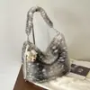 Elegante Bolsa de Tote de Felpa Xiaomi de Gran Capacidad y Alto Valor para Mujer 2026 Otoño Nuevo Bolso Retro de Hombro Único Bolso para Viajes