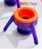 Tapa de botella invertida grande, mediana y pequeña corchetes multiusos soporte trípode gel de ducha champú tapa de botella a prueba de fugas venta al por mayor