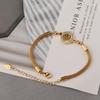Nueva Llegada Para Todo Estilo Año Nuevo Estilo Chino Moda Nacional Carácter Fortuna Tejido con Alambre Dorado Oro No Cae Explosiones recomienda Pulsera de Acero Titanio para Mujer