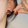 Lleno de Vibras Retro~ Aretes Rojos de Angora con Diseño Único, Estilo Hong Kong, No Requieren Perforación, Estilo Hepburn