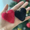2026 Amazon Transfronterizo Nuevo Modelo Crochet Hecho a Mano Puro Lindo Fresco Colgante Llavero Lazo Venta al por Mayor