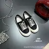 Zapatos de malla de encaje transpirables para mujer, nuevos de verano sin cordones suela blanda versátiles de suela gruesa zapatillas casuales, zapatos blancos de malla con lentejuelas