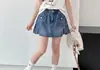 Conjunto de Verano para Niñas Camiseta Estampada de Manga Corta para Niños Camiseta de Manga Media para Niños Grandes Conjunto de Dos Piezas Falda Pantalón Vaquera de Verano para Niñas Moderno
