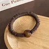 1. Goma para el pelo vintage de flores oscuras con una textura madura y suave, adecuada para ir al trabajo, accesorio para el cabello duradero y versátil para mujeres