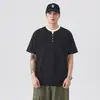 Camiseta de Manga Curta Verão 2026 Masculina Marca da Moda Corte Solto Camiseta Dois em Um Masculina Camiseta Falsa de Duas Peças Masculina