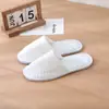 Pantuflas Desechables de Lujo Cinco Estrellas para Casas de Huéspedes, Hoteles, Hospitalidad en el Hogar, Viajes, Antideslizantes, Engrosadas, Uso Especial al por Mayor