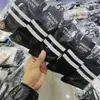 Novas Meias de Malha Xadrez Preto e Branco de Cano Médio para Homens e Mulheres, Moda Estudantil College Esportes Algodão, Cores Sólidas, Tendência Primavera e Verão, Disponíveis Agora