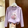 Camiseta de Manga Longa para Meninas Primavera e Outono 2026 Nova Moda Infantil, Camiseta Básica Estilosa, Top Fofo de Algodão Puro com Gola Redonda