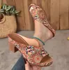 Nuevas Sandalias de Moda Extranjera Talla Grande con Tacón Grueso, Punta Abierta, Slip-On para Mujer, Sandalias de Playa Estilo Étnico Transfronterizo con Corte en V