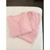Pijama feminino listrado rosa estilo coreano, coleção outono 2026, conjunto de loungewear doce e macio, tamanho plus size, adequado para usar fora de casa