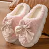 Chinelos de algodão para outono e inverno com laço, sapatos de maternidade para mulheres, chinelos grossos para casa, sapatos de algodão antiderrapantes, chinelos de algodão fechados com pelúcia