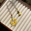 Adorno Colgante 2026, Adorno Colgante para Coche de Paz, Decoración de Coche de Vidrio del Dios de la Riqueza de Cinco Caminos, Colgante de Bolso de Alta Gama para Hombre, Accesorio del Año Zodiacal para Mujer