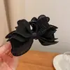 Pinza Triangular para el Cabello de Tela Estilo Coreano, Pasador Dulce y Elegante, Pinza de Tiburón, Lujo Ligero, Sensación de Alta Gama, Accesorio Versátil para el Cabello para Mujeres