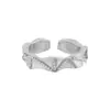 830 Estilo Coreano Nicho Irregular Simple Retorcido Cuentas Redondas Diseño Tallado Sentido s925 Plata de Ley Anillo Liso para Mujeres