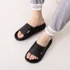Pantuflas de Interior y Exterior Qidashun para Uso en Casa, Sandalias Gruesas para Pareja para Hombres y Mujeres, Pantuflas Funcionales Duraderas Antideslizantes para Exteriores al por Mayor