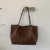 Bolso tote grande de gamuza para la ciudad transfronterizo 2026 versión coreana para mujer casual simple ins bolso de hombro