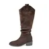 Veludo de pele de cordeiro faz as pernas parecerem mais longas e retas Botas Longas de Cano Alto Outono e Inverno Salto Grosso Gola V Franzidas Botas com Aumento de Altura Interno Escondido Botas Cowboy