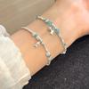 Nueva Pulsera con Colgante de Pez de Piedra Azul Plata Rota para Mujer, Exquisito Temperamento de Lujo Ligero, Joyería de Mano Simple, Joyería Versátil de Alta Gama