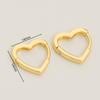 Brincos geométricos triangulares de cobre banhado a ouro 14K para homens e mulheres, brincos INS Fashion Net red de alta qualidade com retenção de cor, brincos em forma de coração