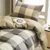 Conjunto de cama de três peças para dormitório de estudante universitário, lençol e fronha de algodão puro, tamanho solteiro, adequado para todas as estações, novo modelo de roupa de cama 2026