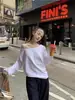 Camiseta Cinza de Manga Longa Off-Shoulder Estilo Preguiçoso Americano para Mulheres Primavera e Outono 2025 Peça Básica de Nicho com Ombro à Mostra Top Solto