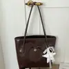 Bolso grande de mujer transfronterizo, nuevo estilo verano 2026, versátil y moderno, de un solo hombro, moderno, para la ciudad, retro, casual, tipo tote